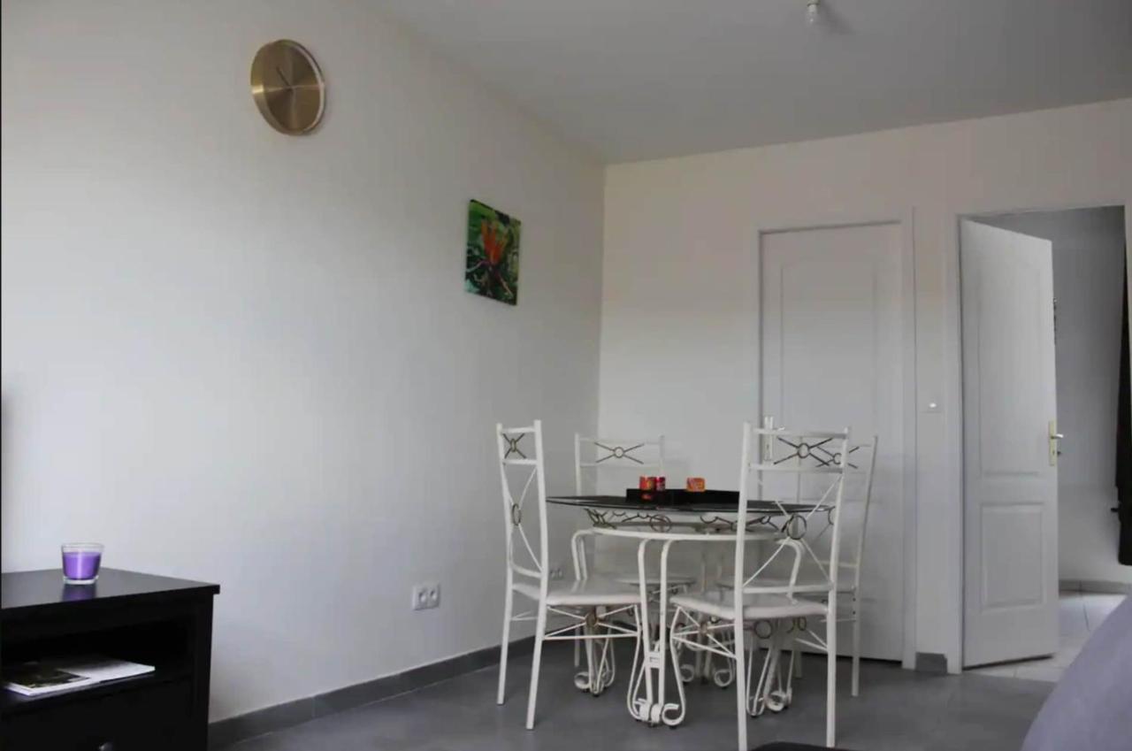 Appartement Avec Parking Gratuit Et Wifi В'єрзон Екстер'єр фото