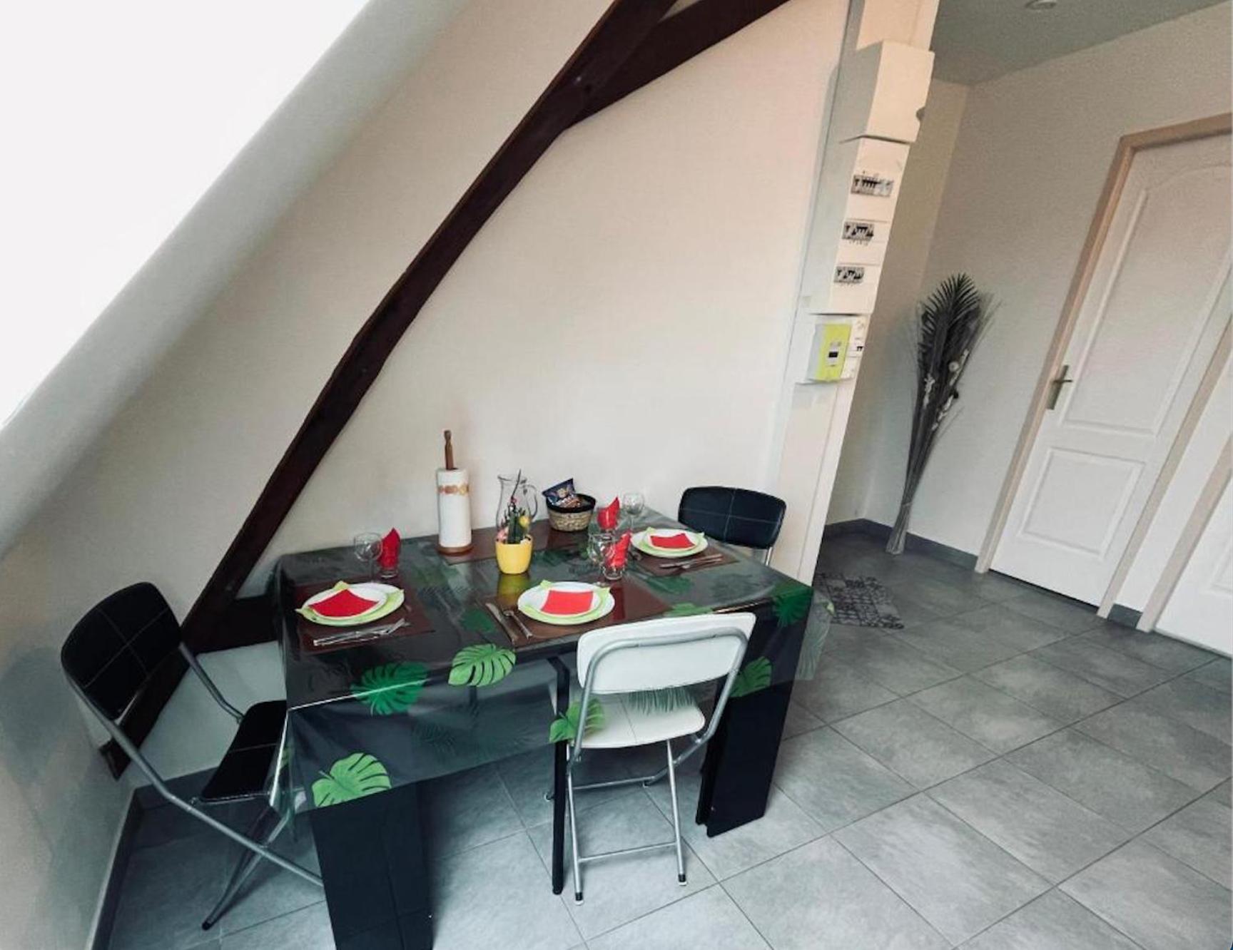 Appartement Avec Parking Gratuit Et Wifi В'єрзон Екстер'єр фото